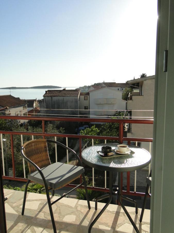 Lucija Apartment Primosten Exterior photo